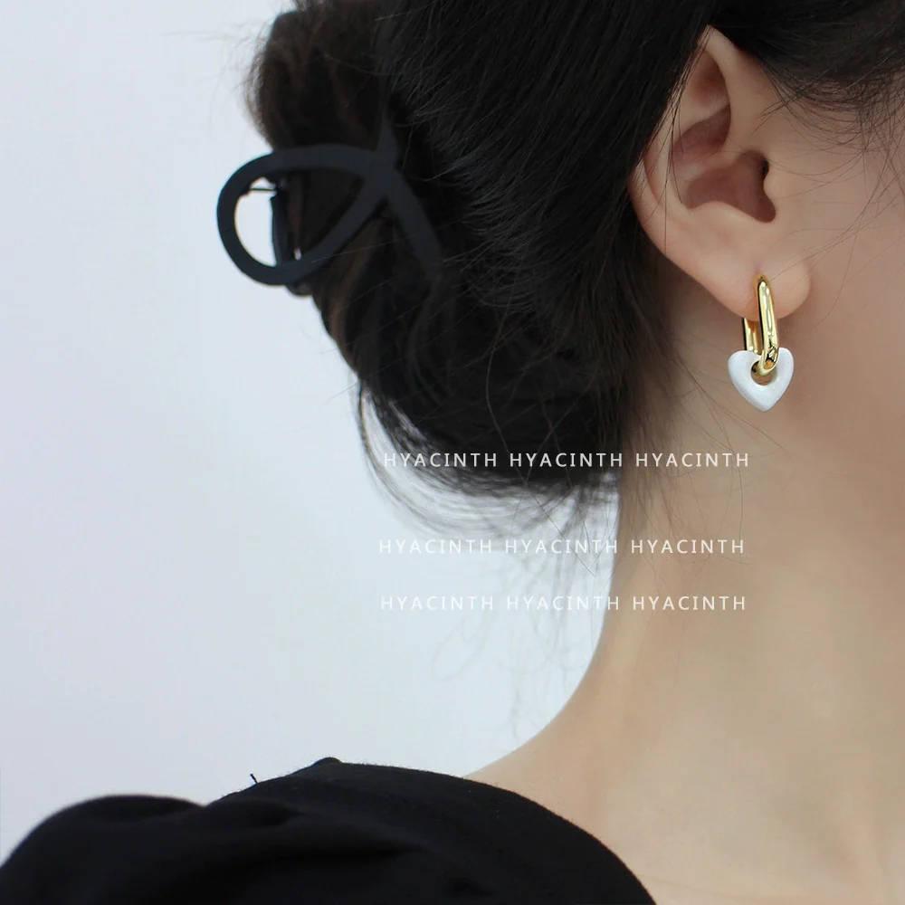Wholesale Alloy Geometric Electroplated Cute Style Ear Buckles - Image 8