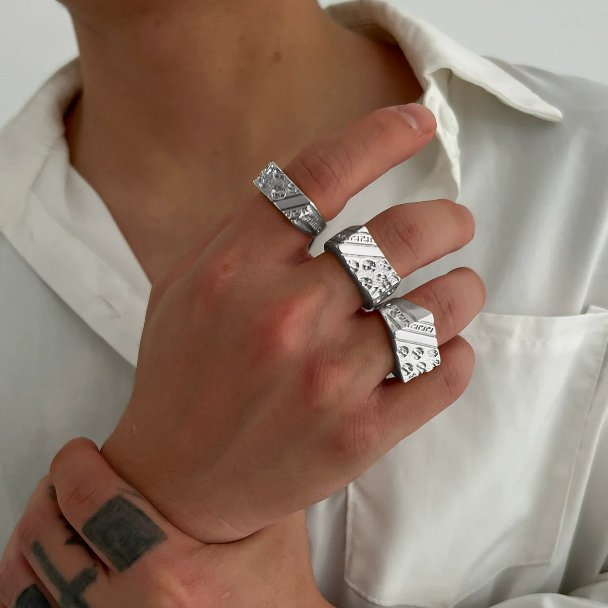 Wholesale Alloy Geometric Men's Hiphop Style Ring With Electroplating - Image 3