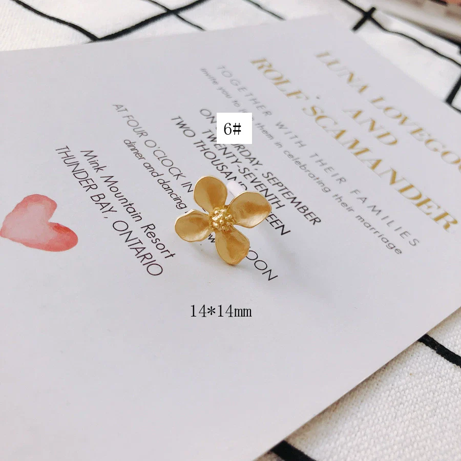 Wholesale Alloy Geometric Pearl Flower Shaped Diy Jewelry Accessories Earrings Bracelet Pendant With Electroplating - Image 11