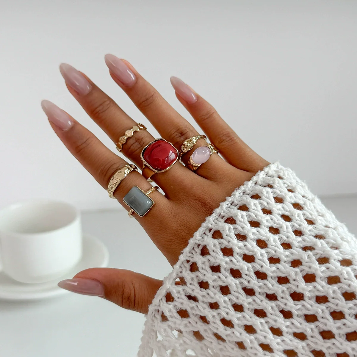 Wholesale Alloy Geometric Pleated Imitation Gemstone Rhinestone Ring Set For Women With Electroplating Design - Image 8