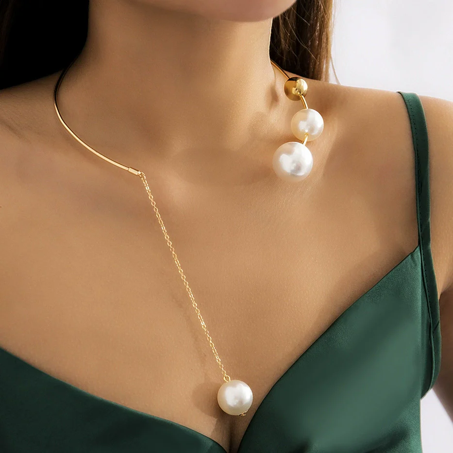 Wholesale Alloy Geometric Round Bead Clavicle Chain Imitation Pearl Necklace For Women - Image 2