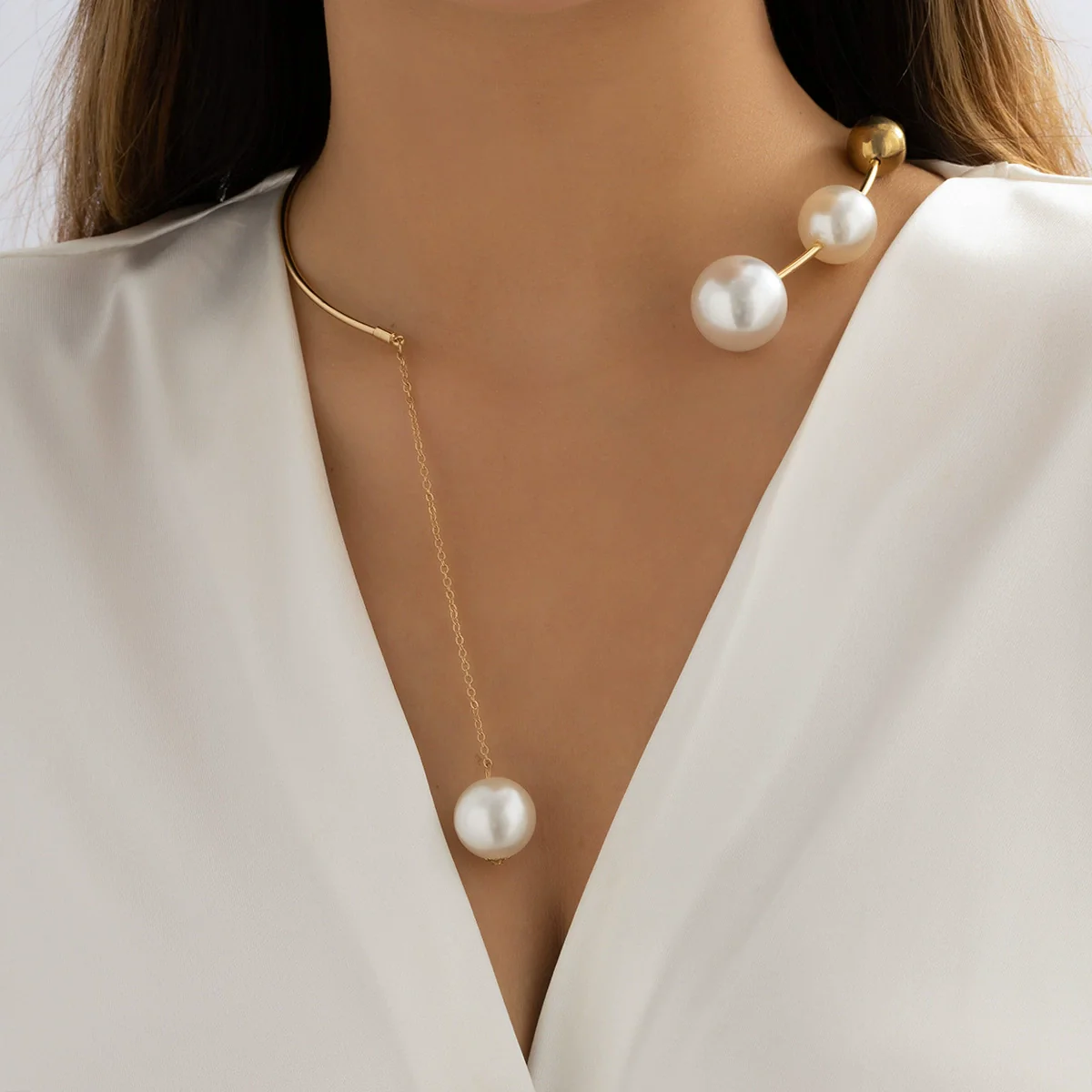 Wholesale Alloy Geometric Round Bead Clavicle Chain Imitation Pearl Necklace For Women - Image 6