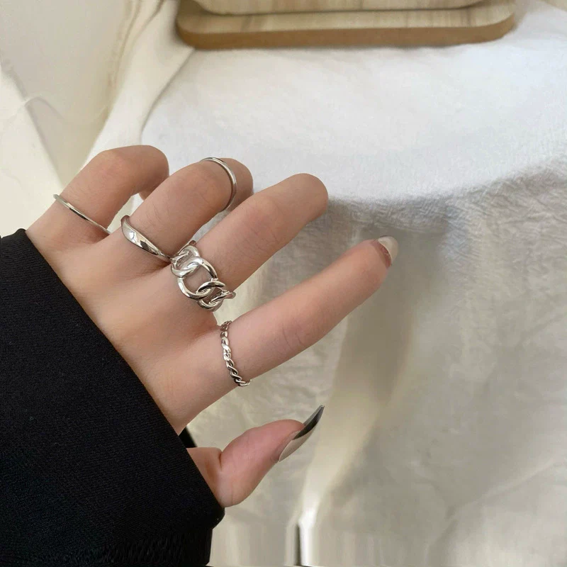 Wholesale Alloy Geometric Style Electroplated Fashion Ring Fivepiece Set Hand Jewelry - Image 4