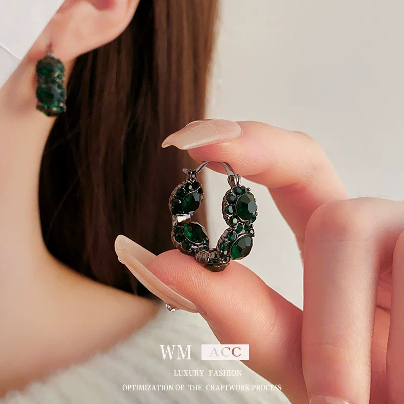 Wholesale Alloy Geometric Ushape Electroplated Women's Earrings With Retro Fashion Temperament And High Sense - Image 2