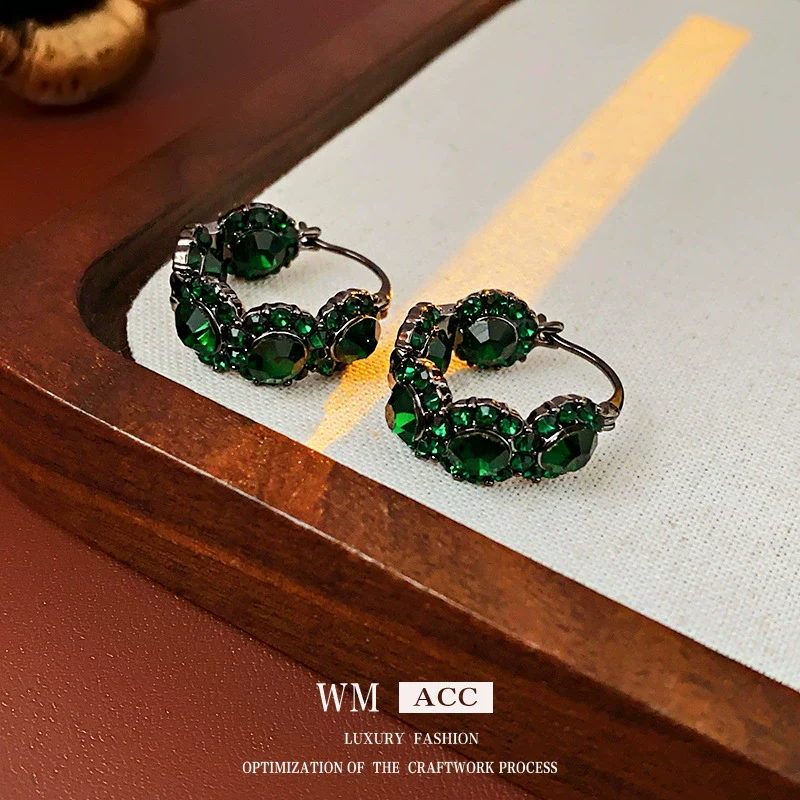 Wholesale Alloy Geometric Ushape Electroplated Women's Earrings With Retro Fashion Temperament And High Sense - Image 6