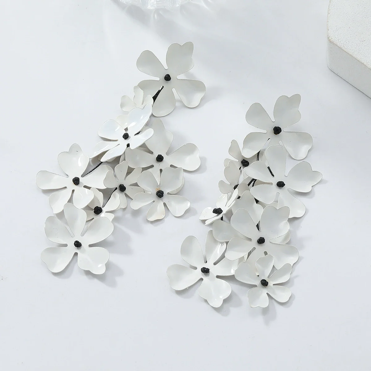 Wholesale Alloy Handwoven Knot Paint Flower Earrings For Women Cute Style Handmade - Image 2