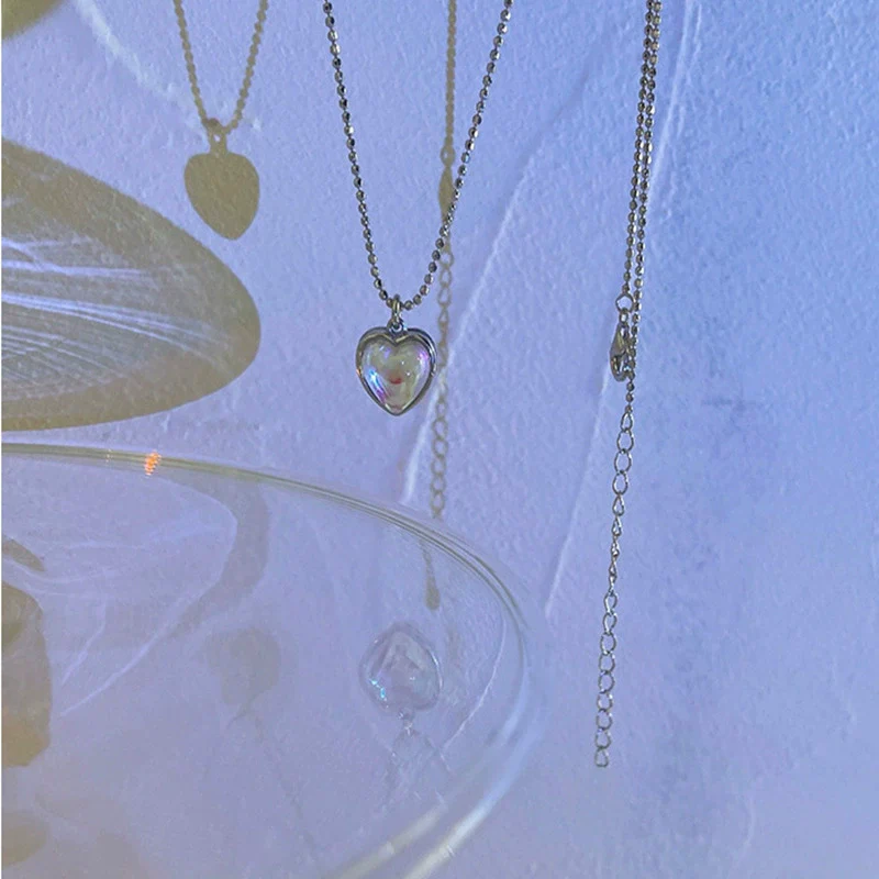 Wholesale Alloy Heart Geometric Pendant Necklace For Women With Electroplating - Image 3