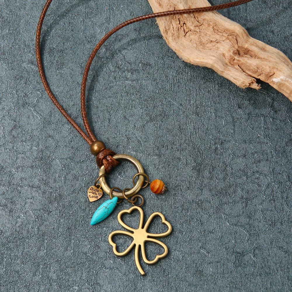 Wholesale Alloy Leaves Four Leaf Clover Pendant Necklace With Electroplating Vintage Fashion Style Unisex - Image 6