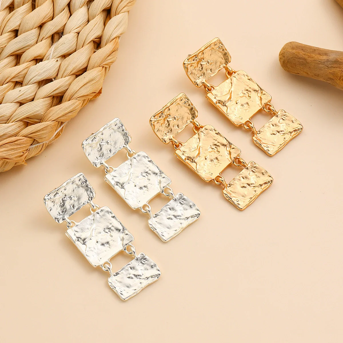 Wholesale Alloy Retro Geometric Earrings With Electroplating For Women - Image 2