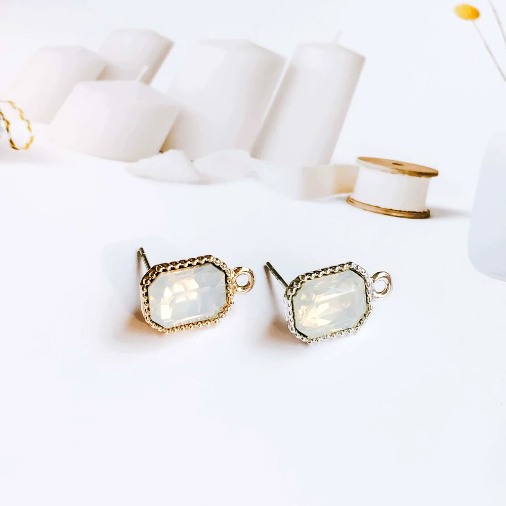 Wholesale Alloy Square Electroplated Earrings For Female As Allmatch Niche Jewelry Accessories - Image 3