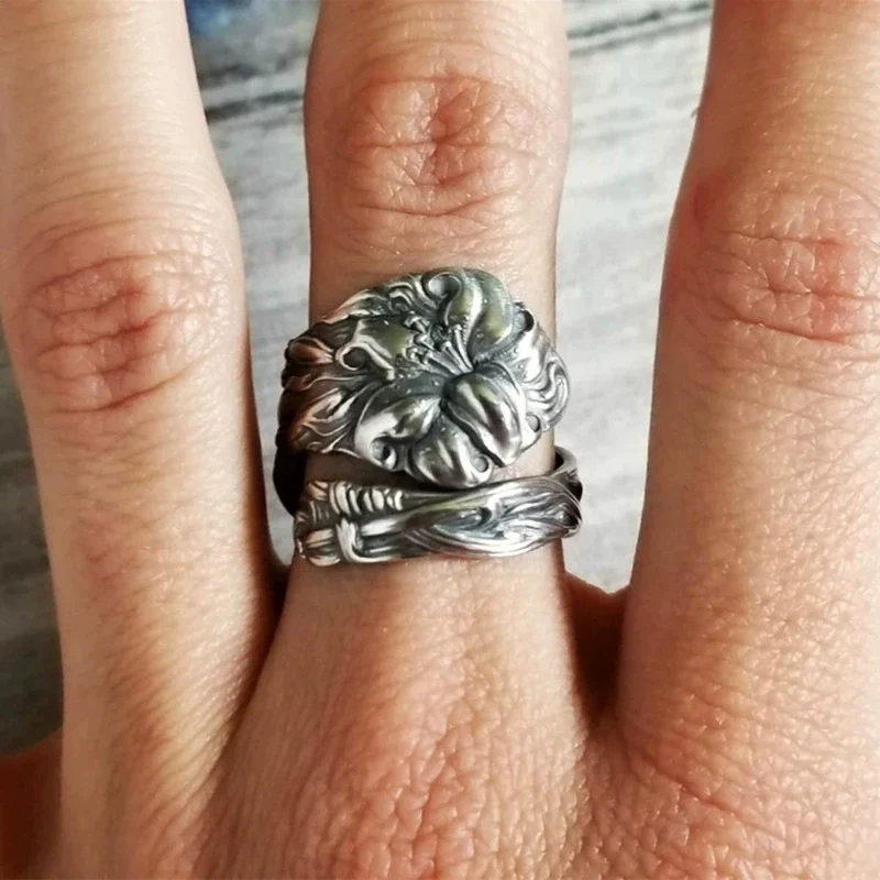 Wholesale Alloy Women's Distressed Flower Ring - Image 2