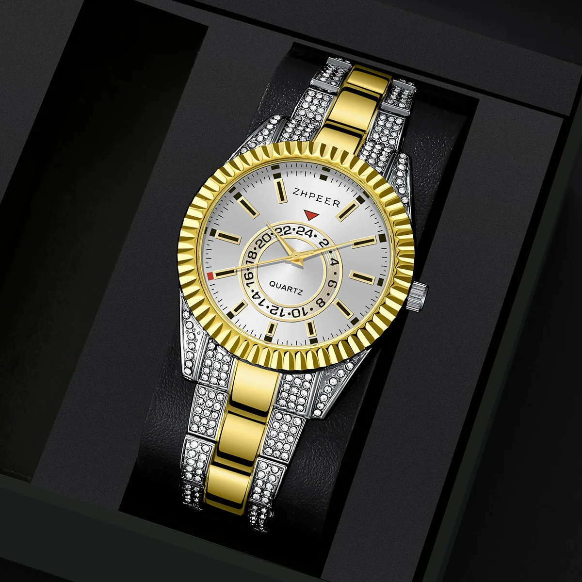 Wholesale Casual Alloy Band Round Dial Quartz Watch For Men And Women - Image 8