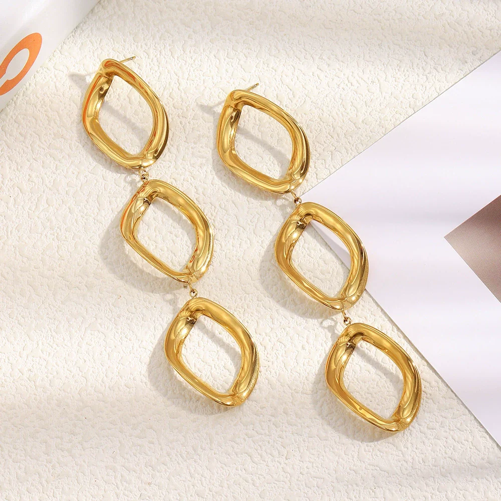 Wholesale Casual Geometric Rhombus Stainless Steel Electroplated 18K Gold Women's Earrings - Image 4