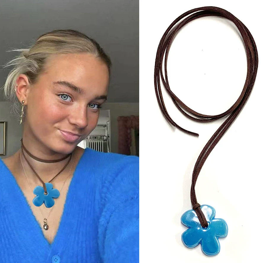 Wholesale Ceramic Pearl Star Pendant Necklace With Electroplating For Women Minimalist Style Water Wave Chain - Image 15