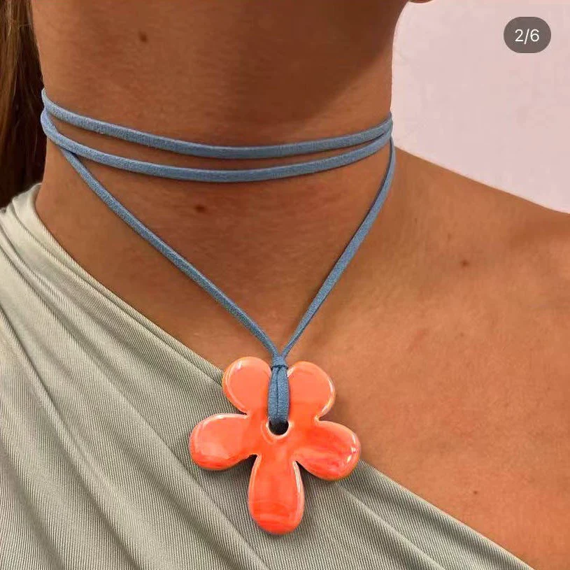 Wholesale Ceramic Pearl Star Pendant Necklace With Electroplating For Women Minimalist Style Water Wave Chain - Image 2