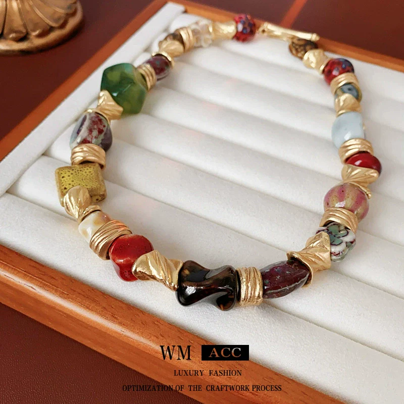 Wholesale Ceramic Vintage Elegant Flower Geometric Clavicle Necklace For Women With Electroplating - Image 3