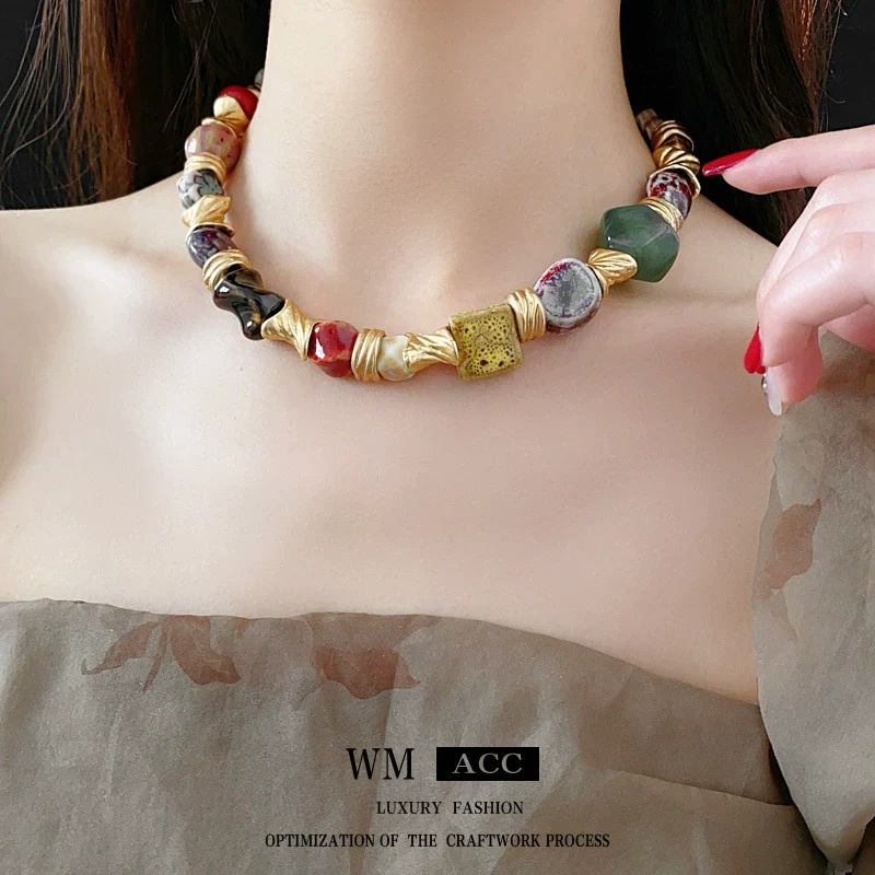 Wholesale Ceramic Vintage Elegant Flower Geometric Clavicle Necklace For Women With Electroplating - Image 4