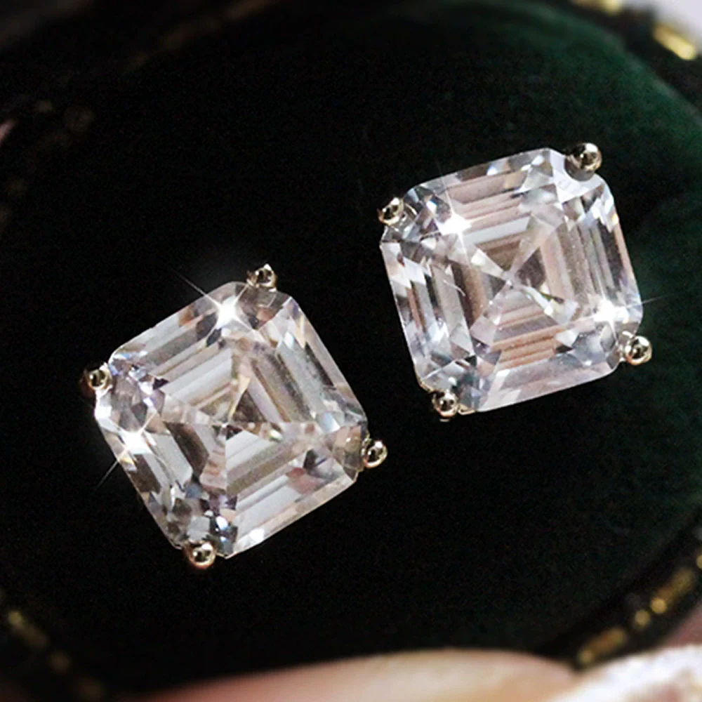 Wholesale Classic Imitation Green Crystal Fourclaw Zircon Earrings Copper Geometric Style For Women