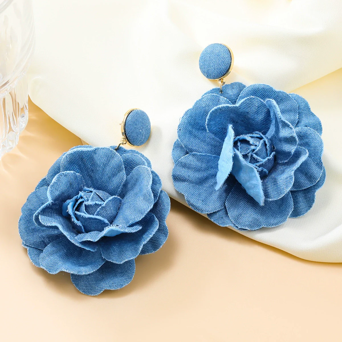 Wholesale Cloth Flower Weaving Women's Jewelry Earrings - Image 3