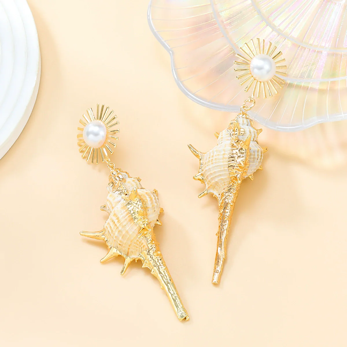 Wholesale Conch Earrings Alloy Inlaid Pearl Shell Geometric Style Women's Jewelry - Image 2