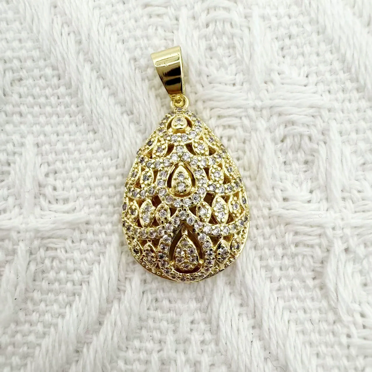 Wholesale Copper Electroplated Inlaid Zircon Pendant Accessories For Women Necklace Bracelet - Image 7