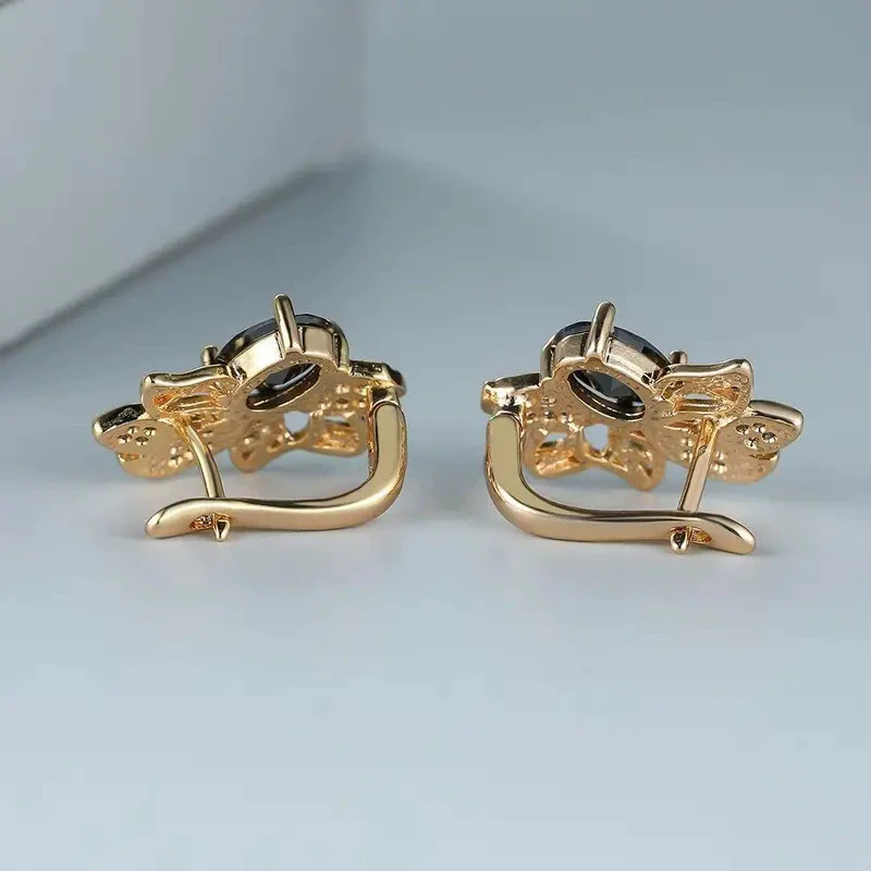 Wholesale Copper Flower Inlaid Zircon Earrings For Women - Image 4