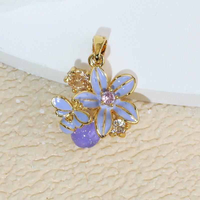 Wholesale Copper Flower Petal Oil Drop Pendant Necklace Retro Design Microinlaid Electroplated For Women - Image 3