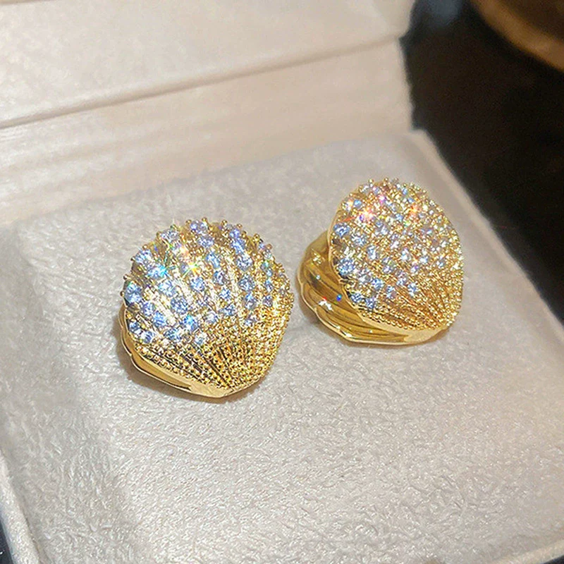 Wholesale Copper Geometric Inlaid Zircon Baroque Flower Shell Women's Earrings - Image 3