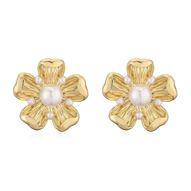 Wholesale Copper Inlaid Pearl Flower Petal And Geometric C Shaped Women's Earrings - Image 7