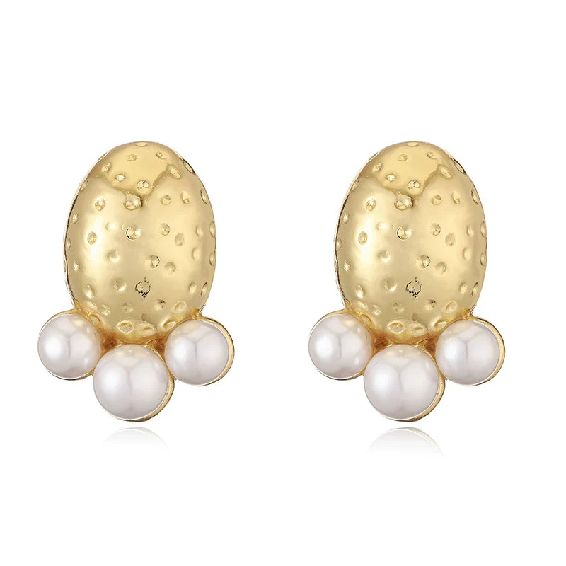 Wholesale Copper Inlaid Pearl Flower Petal And Geometric C Shaped Women's Earrings - Image 8