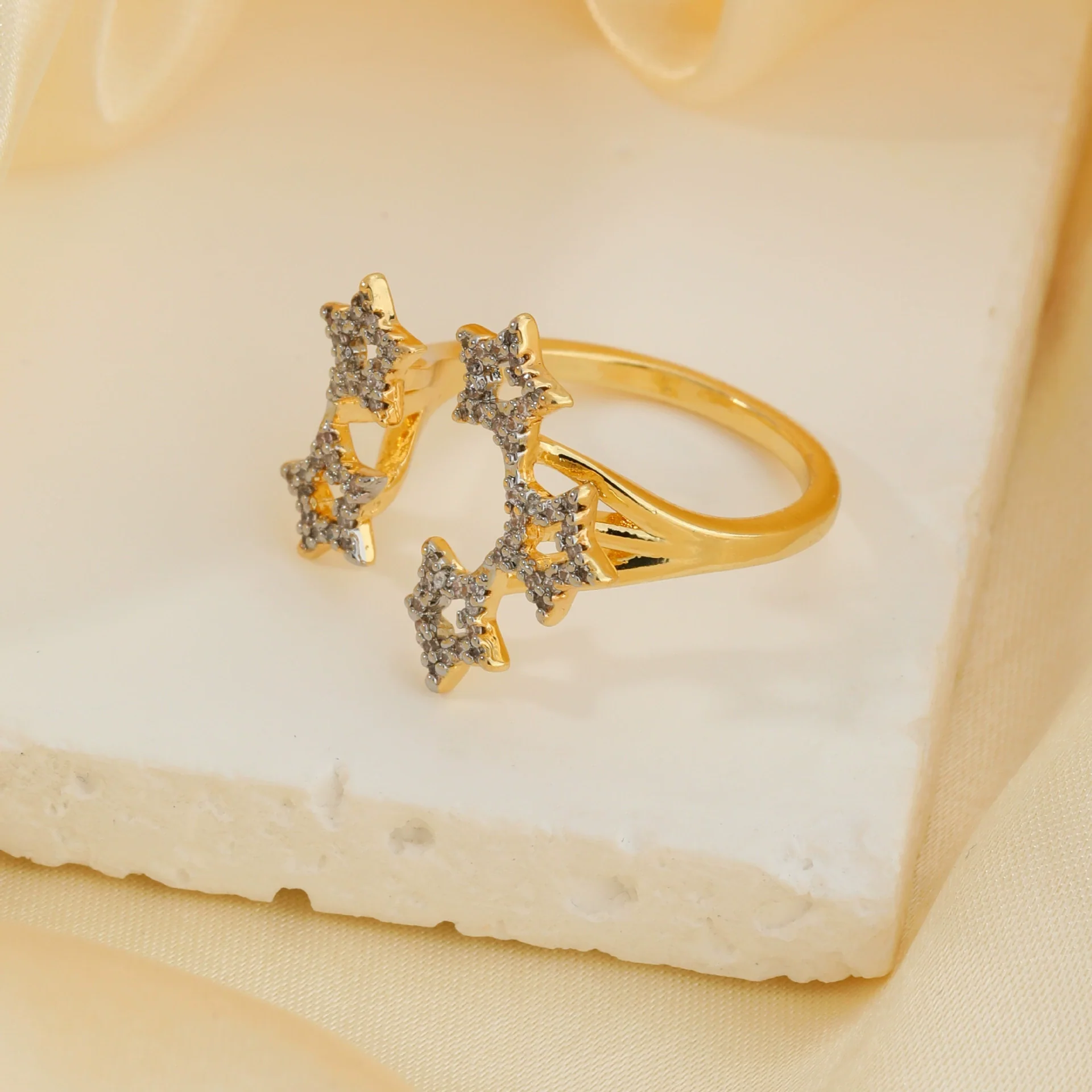 Wholesale Copper Minimalist Star Shape Electroplated Ring - Image 2