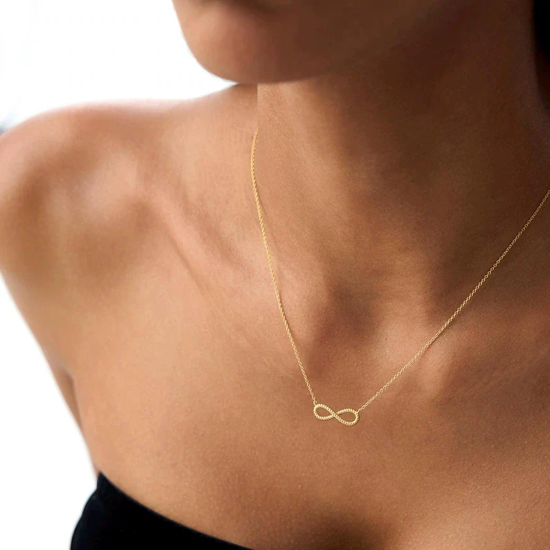Wholesale Copper O Chain Women's Light Luxury Geometric Infinite Symbol Twist Shape Pendant Necklace With Electroplating - Image 2