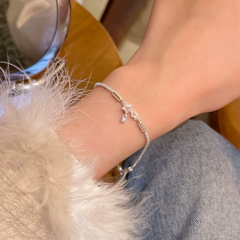 Wholesale Copper Star Electroplating Women's Light Luxury Minimalist Bracelet - Image 6