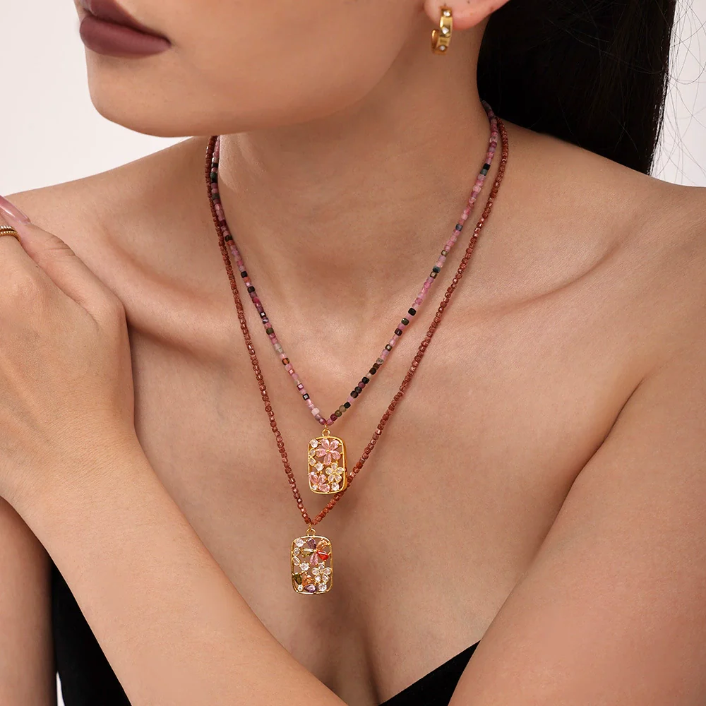 Wholesale Copper Zircon Flower Pendant Necklace With Geometric Pattern Handmade And Electroplated For Women - Image 2