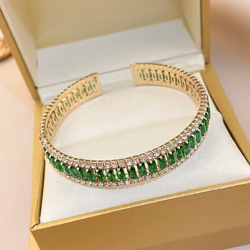 Wholesale Copper Zircon Letter Bracelet Gold Electroplated For Women Cool Style - Image 17