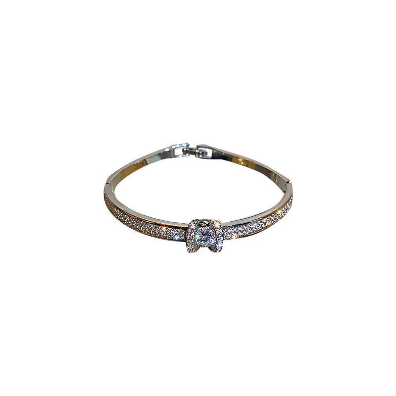 Wholesale Copper Zircon Letter Bracelet Gold Electroplated For Women Cool Style - Image 5