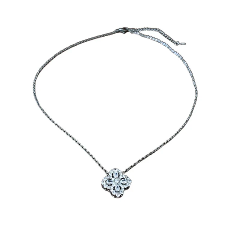 Wholesale Copper Zirconia Flower Hollow Women's Highend Clavicle Necklace - Image 5