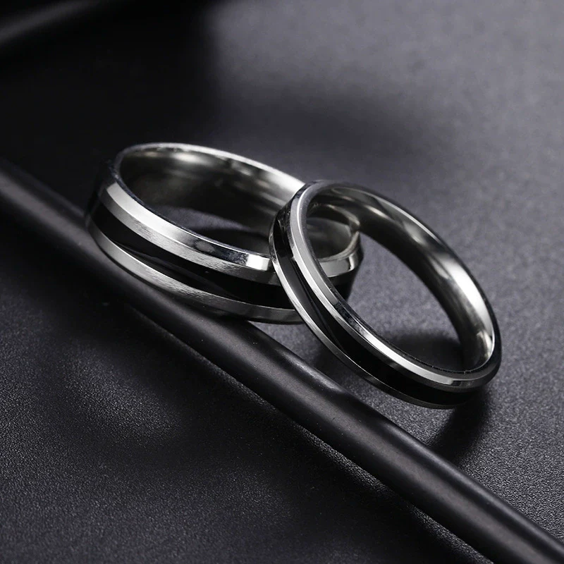 Wholesale Couple Rings Stainless Steel Geometric Dripping Oil Style - Image 3