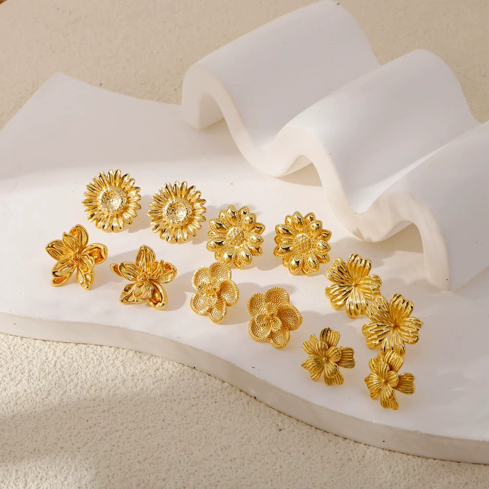 Wholesale Cute Flower Geometric Earrings Copper Electroplated - Image 3
