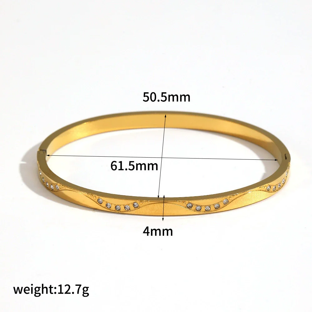 Wholesale Diamond Encrusted Geometric Light Luxury Style 18K Gold Plated Stainless Steel Bracelet - Image 6