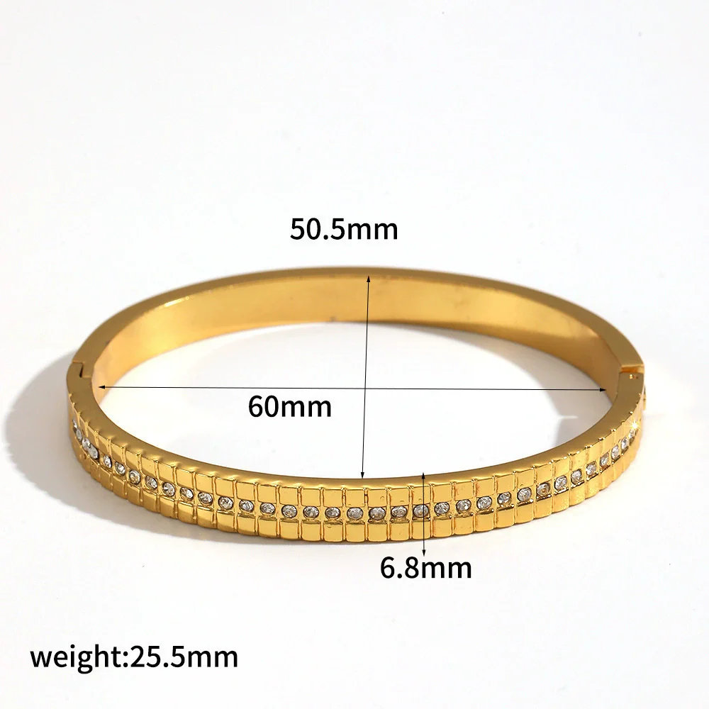 Wholesale Diamond Encrusted Geometric Light Luxury Style 18K Gold Plated Stainless Steel Bracelet - Image 9