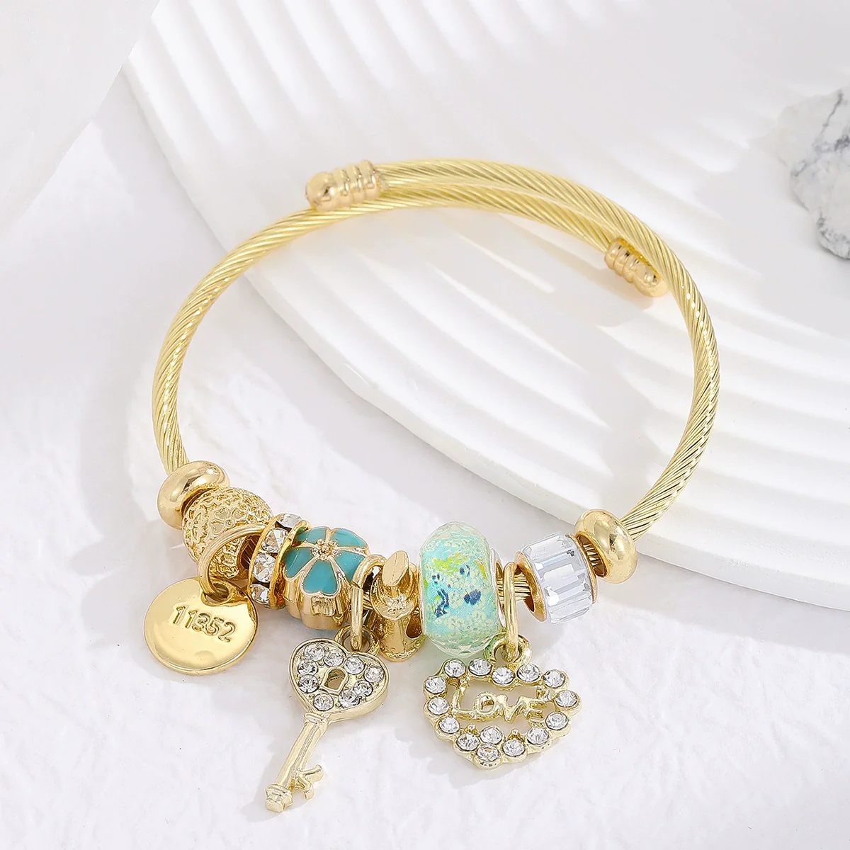 Wholesale Diamondencrusted Crystal Alloy Bracelet With Exquisite Pendant For Women - Image 3