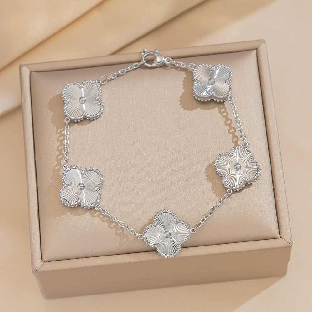 Wholesale Doublesided Laser Electroplated Titanium Steel Necklace With Fourleaf Clover Heart Water Drop Bell Patterns Unisex Light Luxury Geometric Jewelry - Image 9