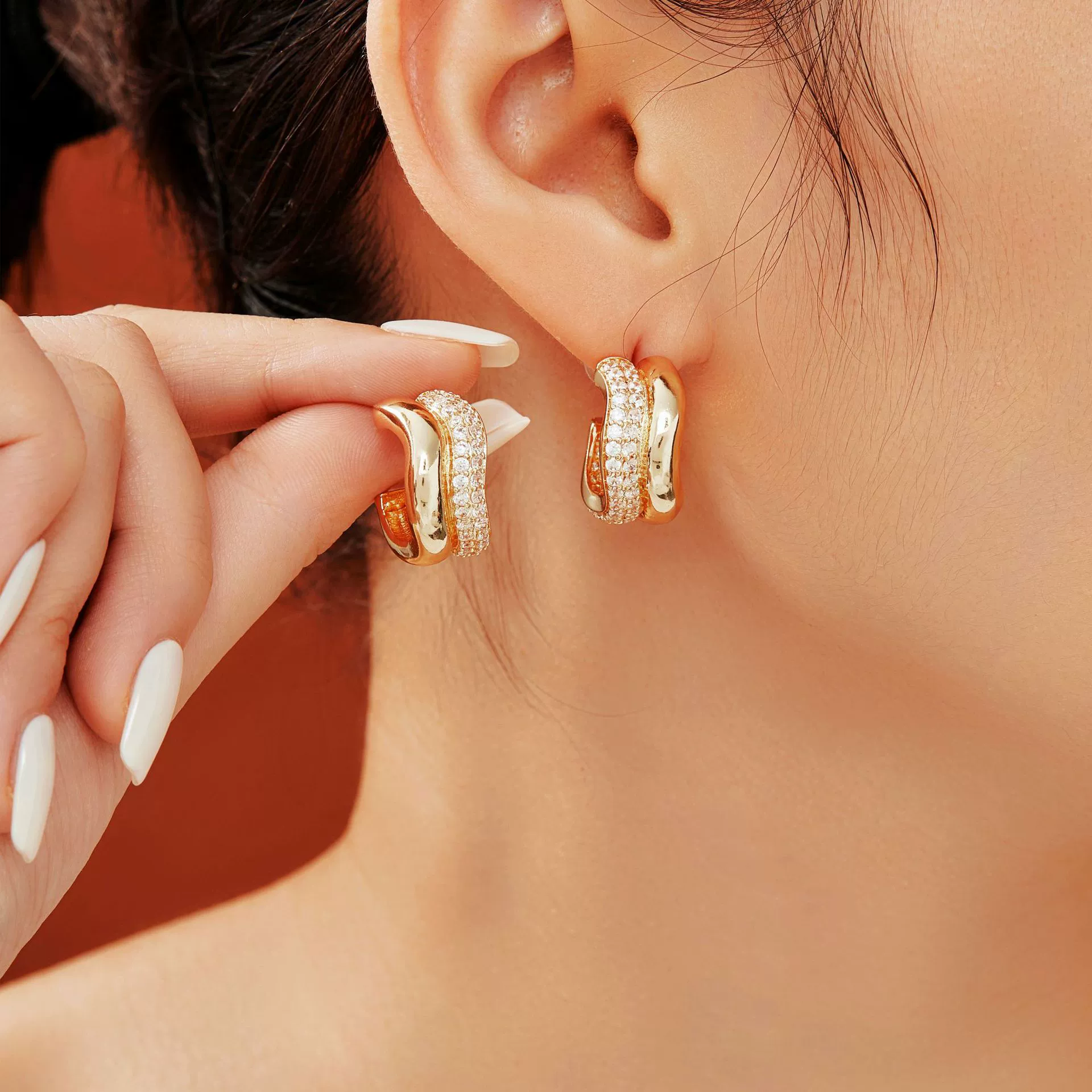 Wholesale Earrings Copper Geometric Crescentshaped Electroplating Elegant Retro Women's