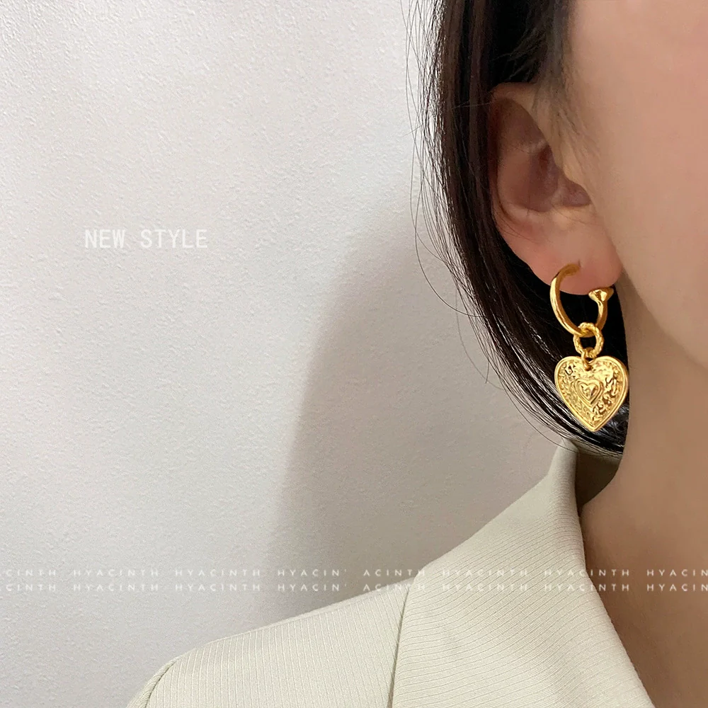 Wholesale Earrings Copper Geometric Heart Cshaped Electroplated Retro Trendy Light Luxury Highend
