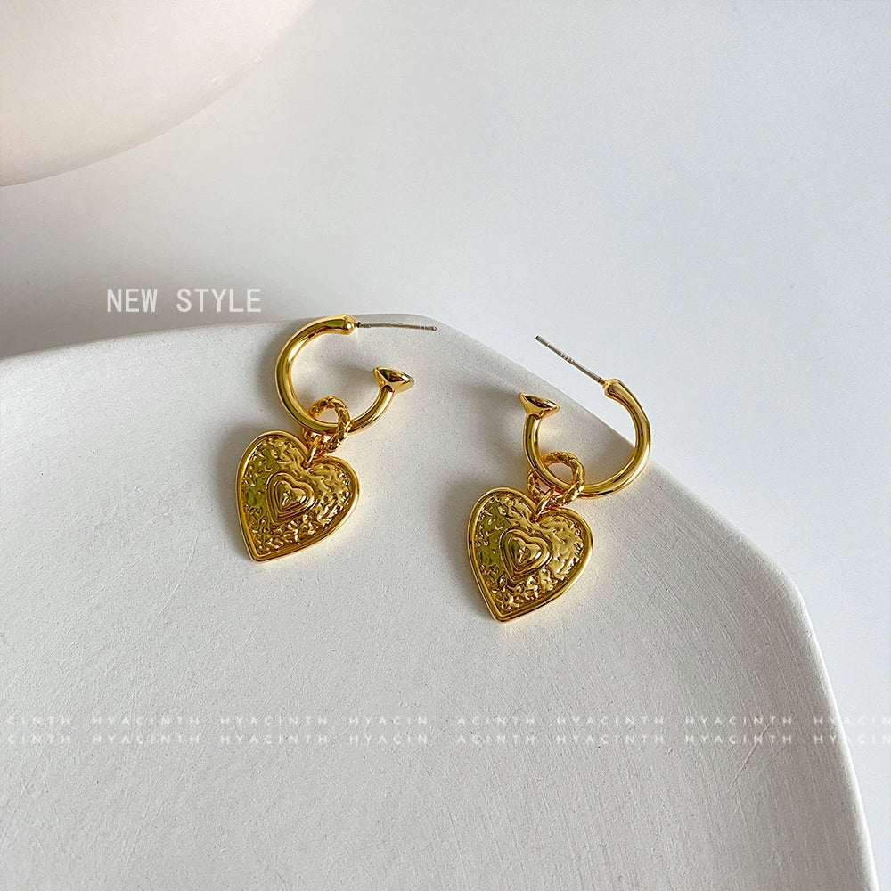 Wholesale Earrings Copper Geometric Heart Cshaped Electroplated Retro Trendy Light Luxury Highend - Image 5