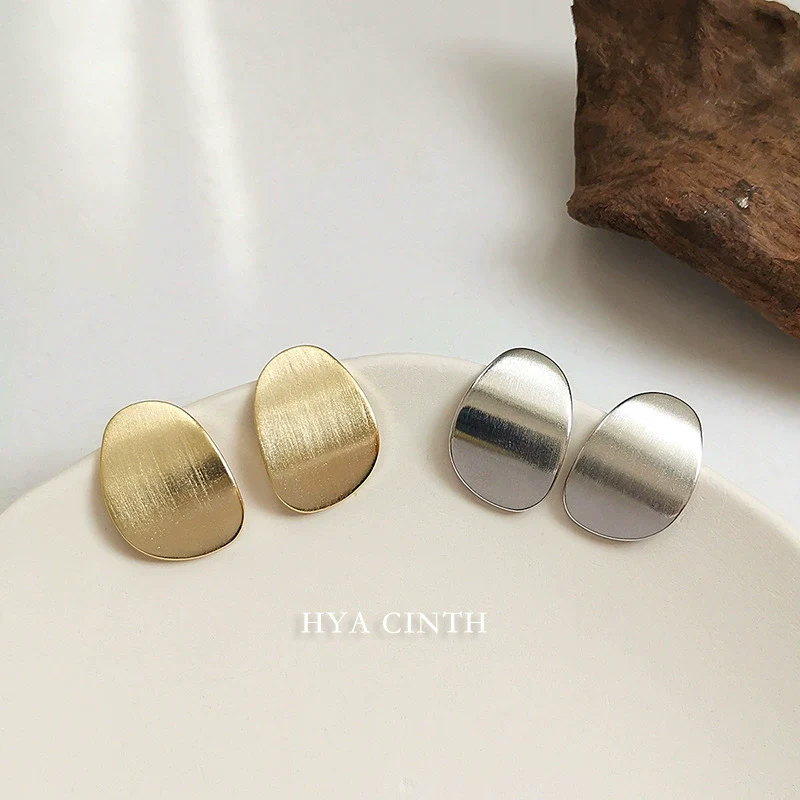 Wholesale Earrings Copper Plated With Real Gold Geometric Cshaped Minimalist Brushed Gold Style