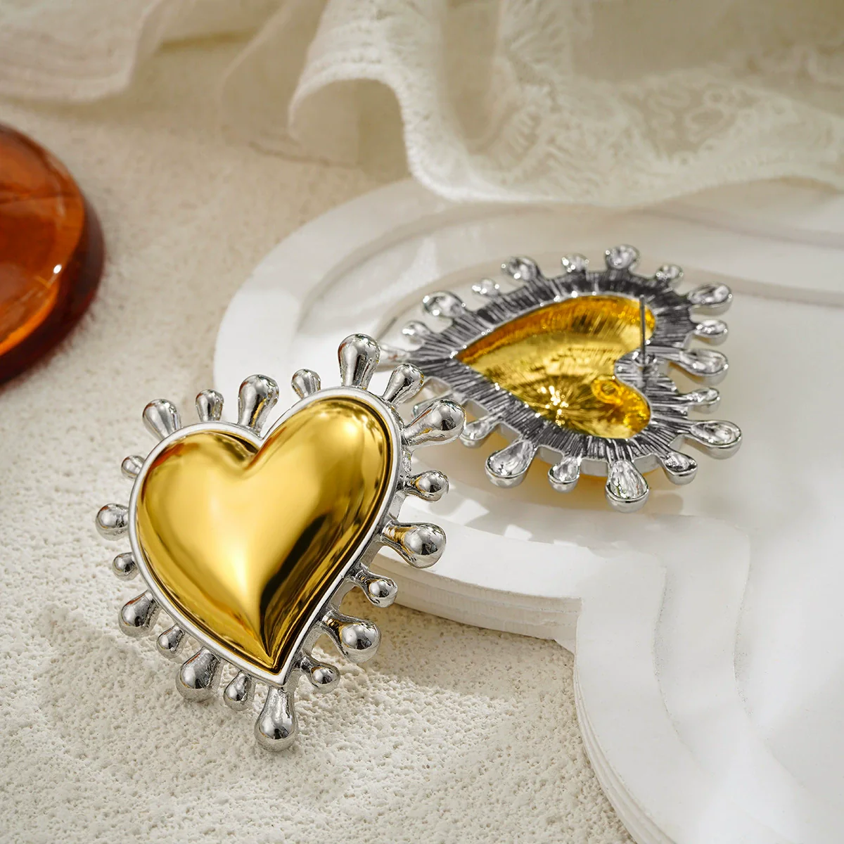 Wholesale Earrings Zinc Alloy Heart Shaped Cool Style Electroplated - Image 3