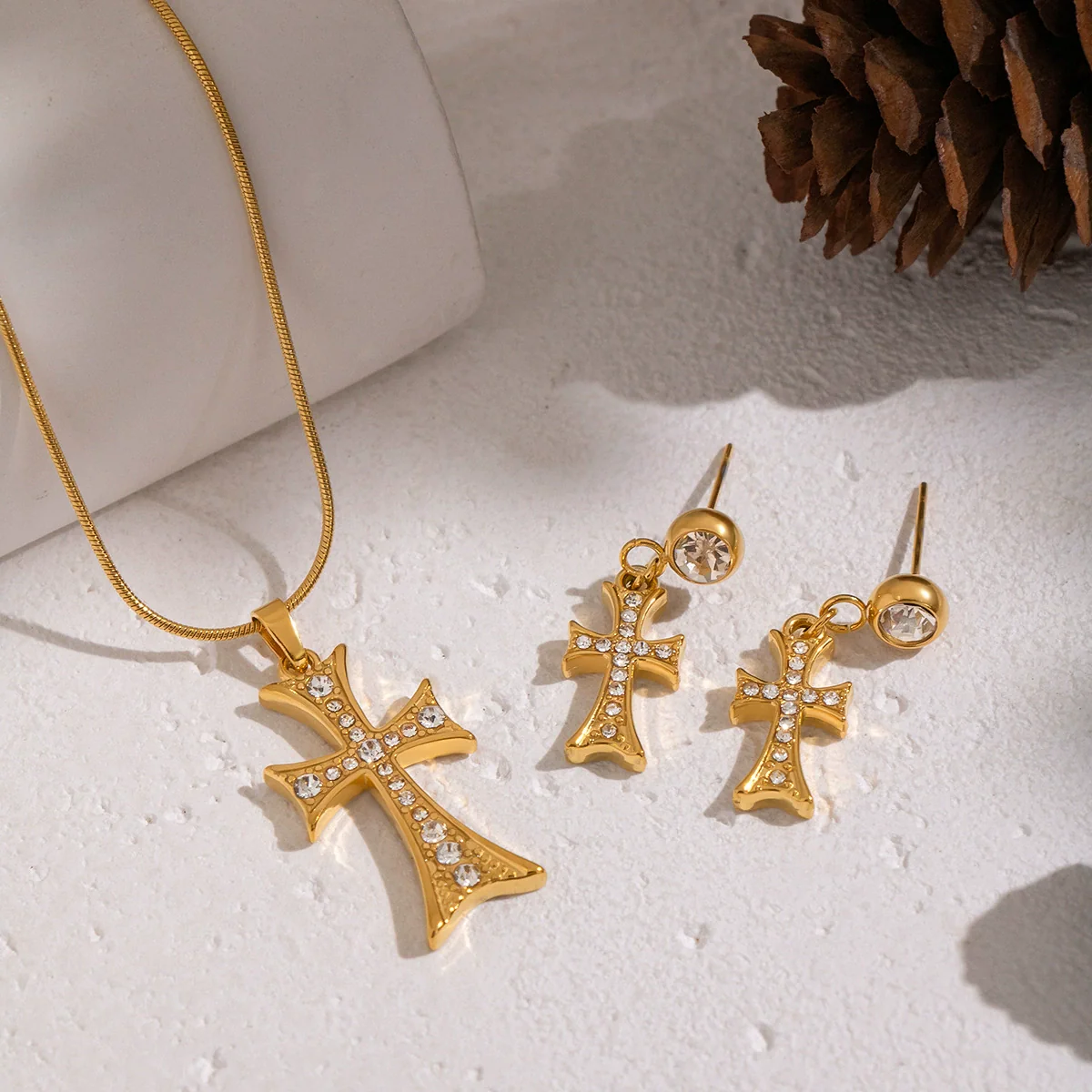 Wholesale Electroplated Stainless Steel Cross Crown Roman Numerals Inlaid Zircon Pendant Necklace And Earrings Set For Women