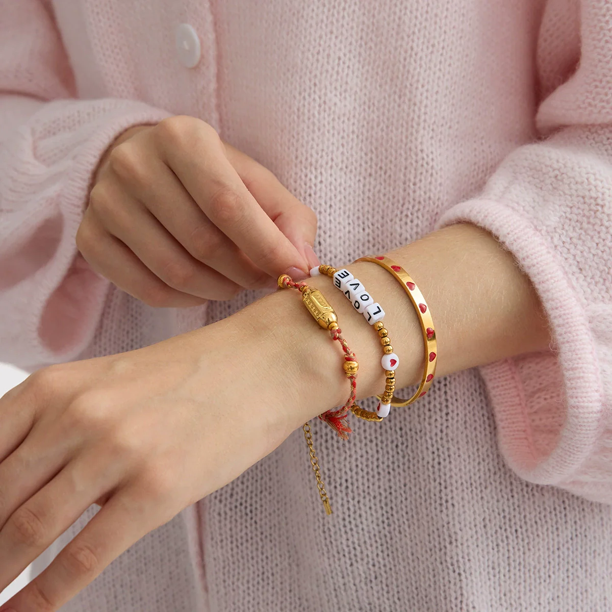 Wholesale Electroplated Stainless Steel Heart Open Bracelet Light Luxury Jewelry For Women - Image 2